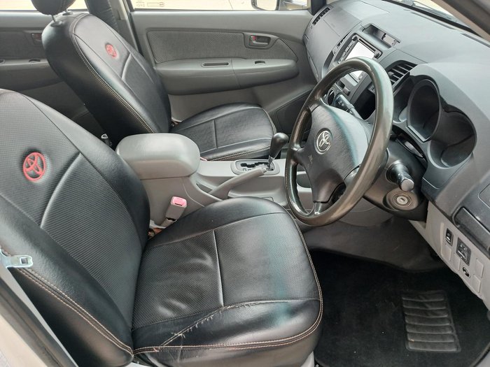 2008 Toyota Hilux SR GGN15R MY08 4x2 Glacier White