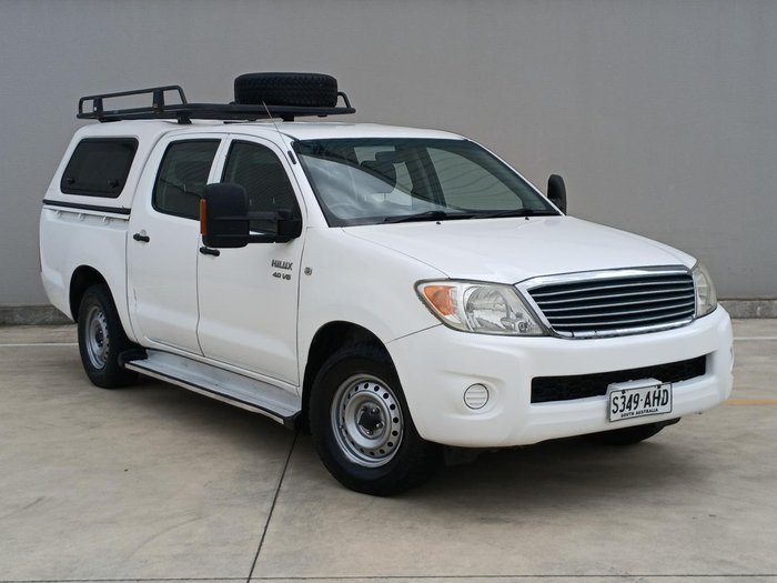 2008 Toyota Hilux SR GGN15R MY08 4x2 Glacier White