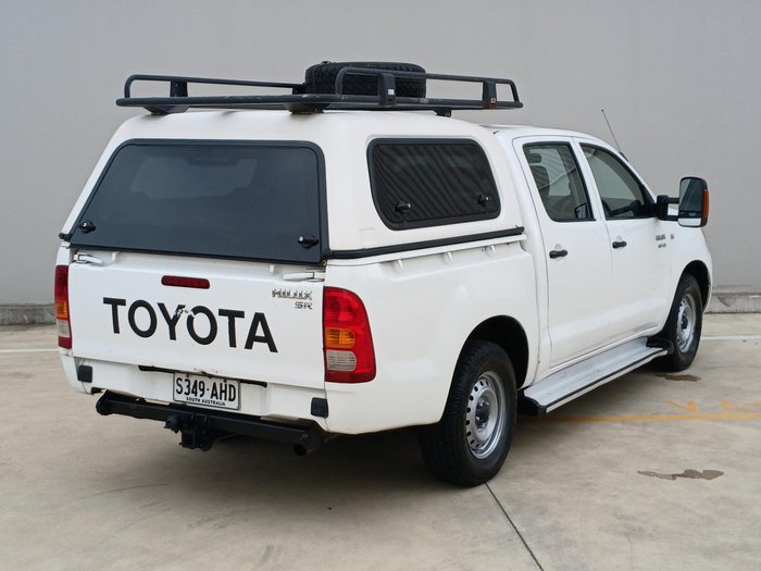 2008 Toyota Hilux SR GGN15R MY08 4x2 Glacier White