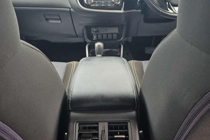 2019 Mitsubishi Outlander LS ZL MY19 White