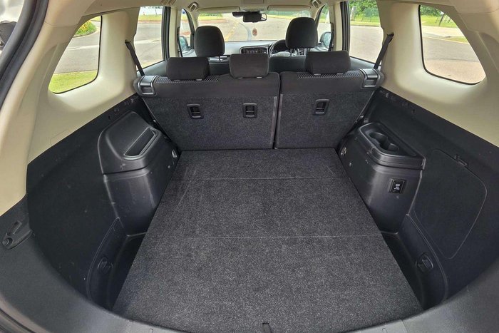 2019 Mitsubishi Outlander LS ZL MY19 White