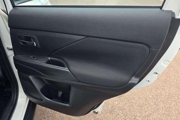 2019 Mitsubishi Outlander LS ZL MY19 White