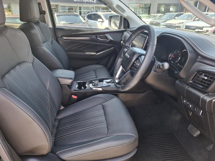 2024 Isuzu MU-X LS-T