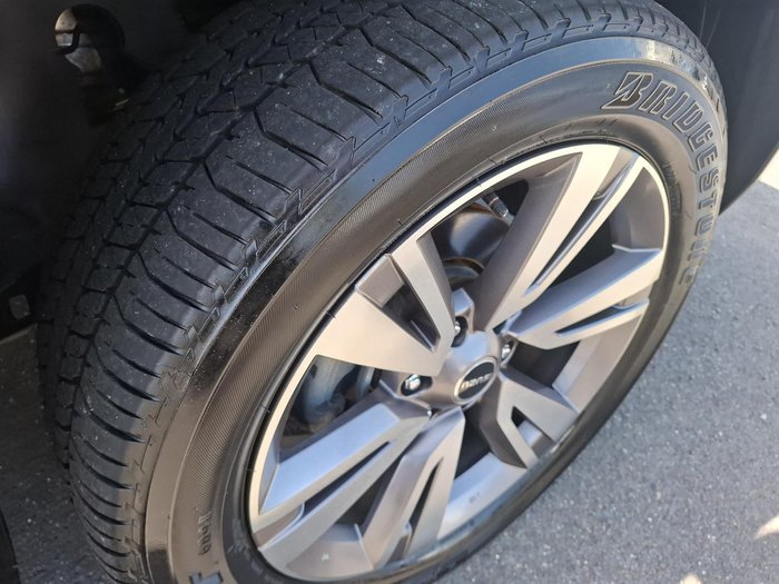 2024 Isuzu MU-X LS-T