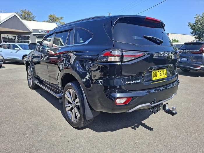 2024 Isuzu MU-X LS-T