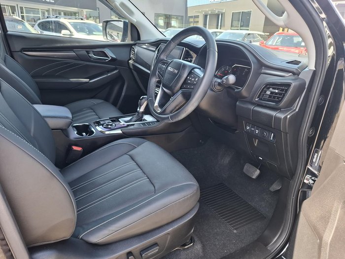 2024 Isuzu MU-X LS-T