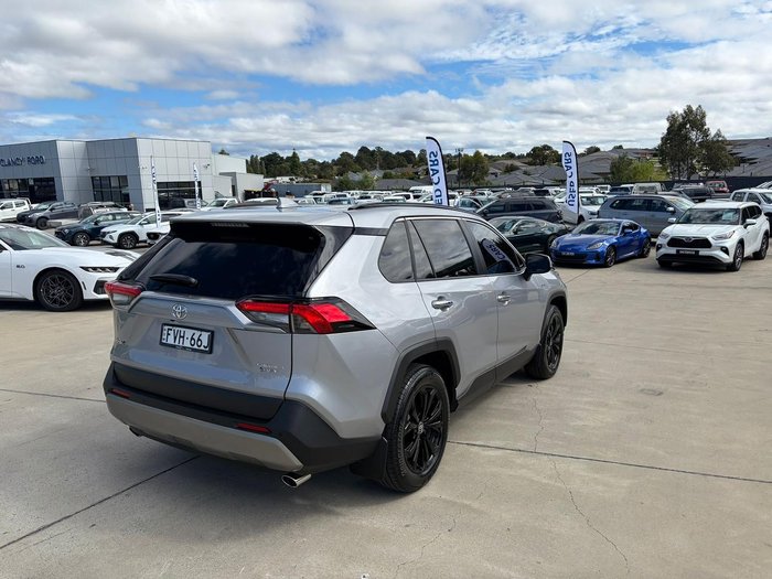 2025 Toyota RAV4 GXL