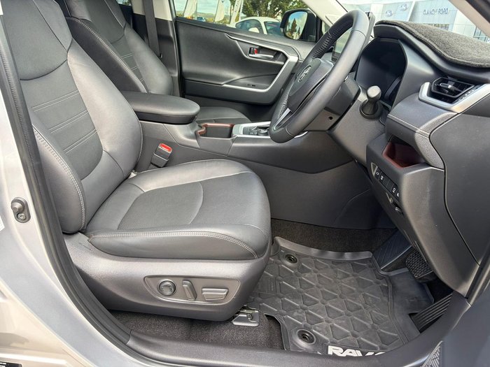 2025 Toyota RAV4 GXL