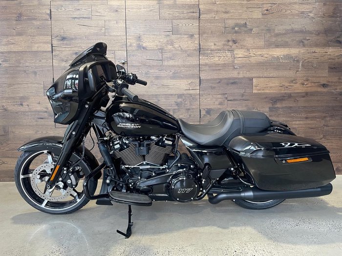 2026 Harley-Davidson Street Glide 117 (FLHX)