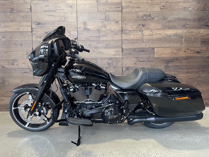 Harley-Davidson Street Glide 117 (FLHX) Touring