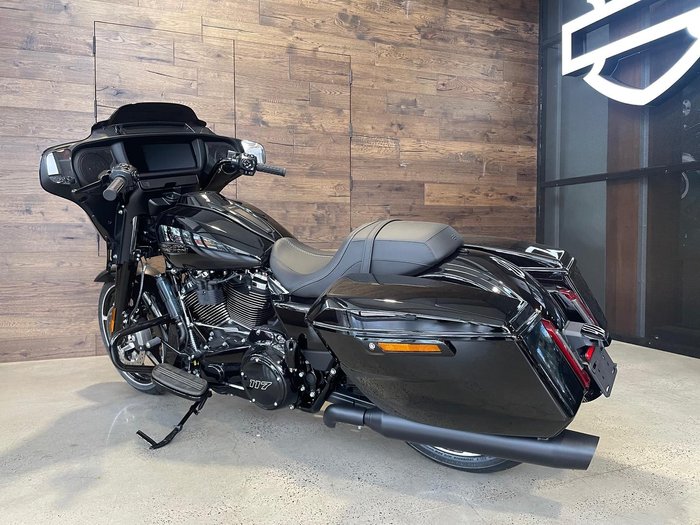 2026 Harley-Davidson Street Glide 117 (FLHX)