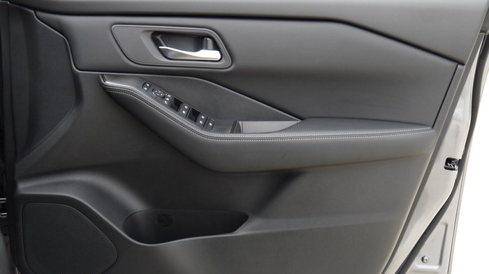 2026 Nissan X-TRAIL ST