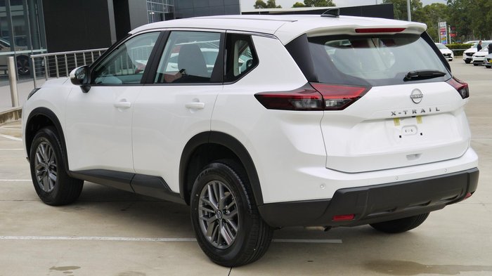 2026 Nissan X-TRAIL ST