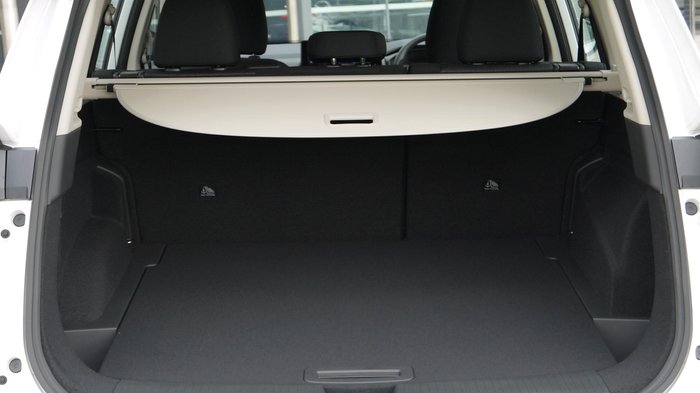 2026 Nissan X-TRAIL ST