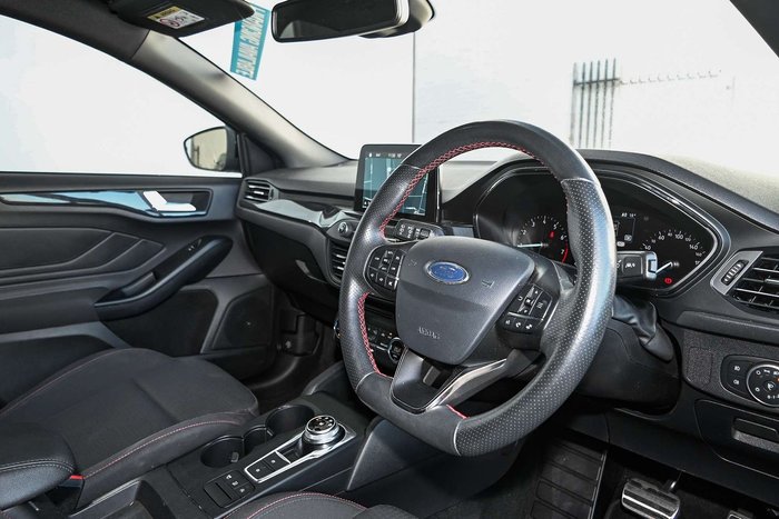 2018 Ford Focus ST-Line