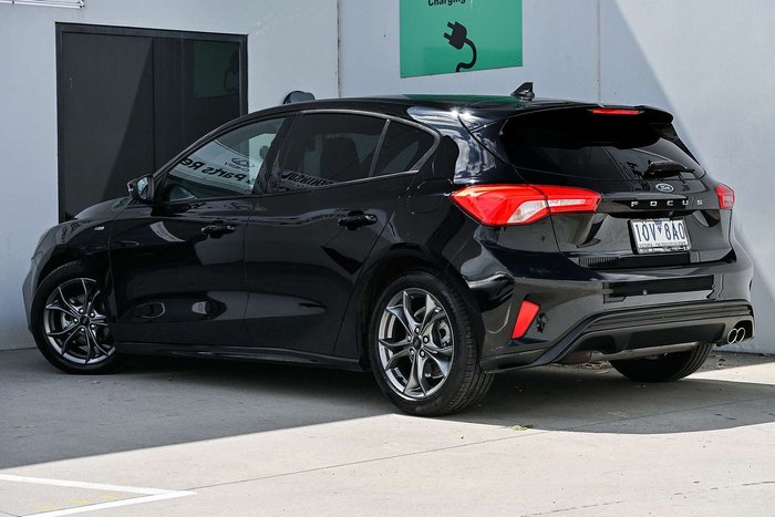 2018 Ford Focus ST-Line