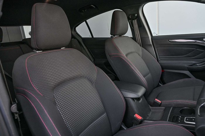 2018 Ford Focus ST-Line