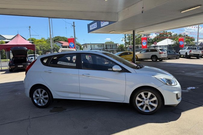 2018 HYUNDAI ACCENT SPORT