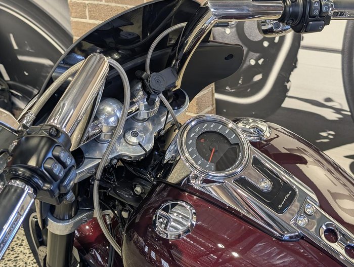 2019 Harley-Davidson Sport Glide 107 (FLSB) Softail Red
