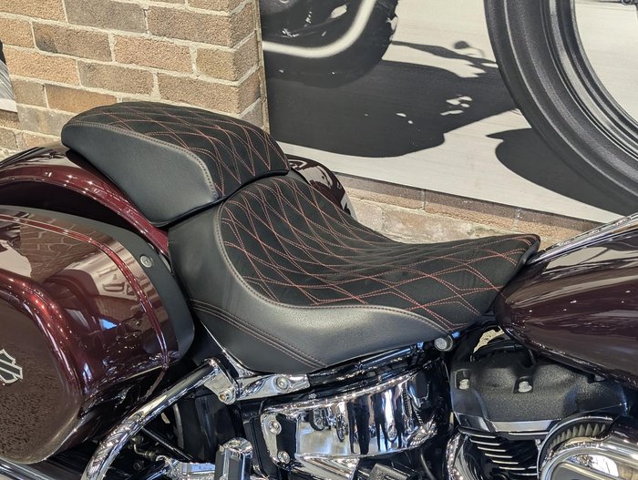 2019 Harley-Davidson Sport Glide 107 (FLSB) Softail Red