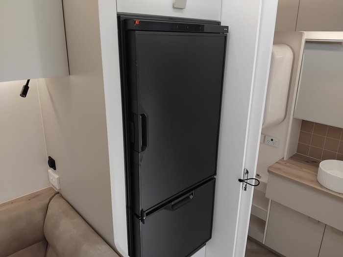 2026 New Age Caravans Manta Ray 18Ft Couples My26 Full Composite Brand New Layout