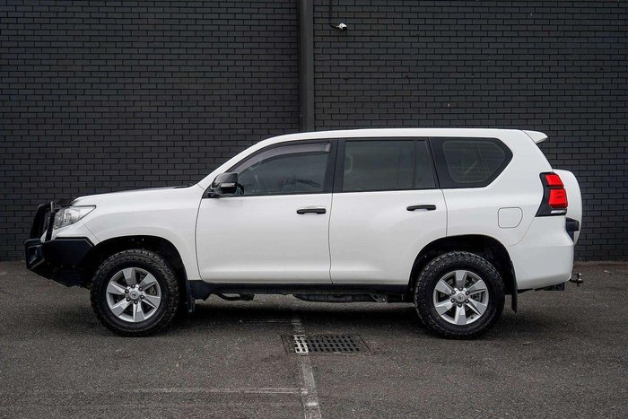 2023 Toyota Landcruiser Prado GX