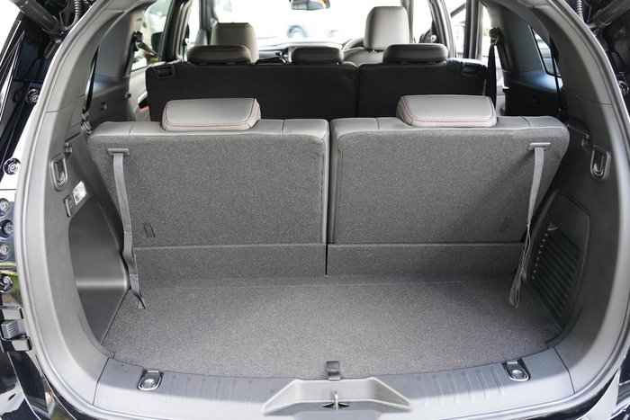 2026 Isuzu MU-X X-TERRAIN