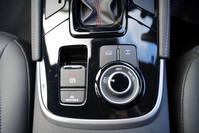 2026 Isuzu MU-X X-TERRAIN