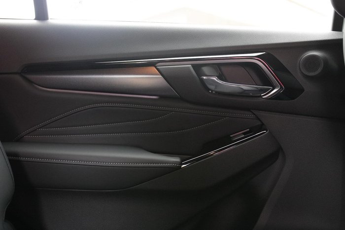 2026 Isuzu MU-X LS-T