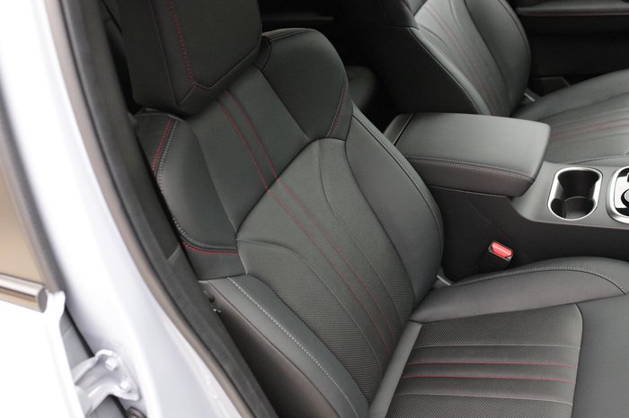 2025 Isuzu MU-X X-TERRAIN