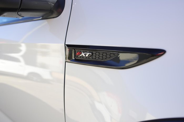 2025 Isuzu MU-X X-TERRAIN