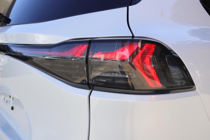 2025 Isuzu MU-X X-TERRAIN