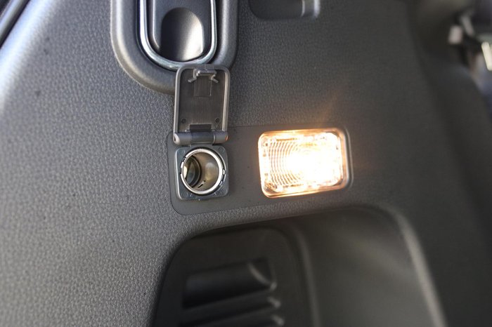 2025 Isuzu MU-X X-TERRAIN