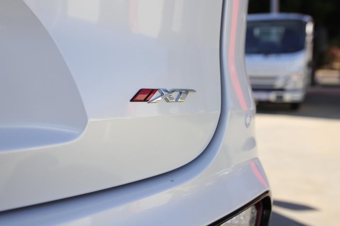 2025 Isuzu MU-X X-TERRAIN