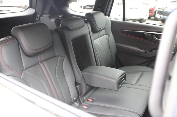 2026 Isuzu MU-X X-TERRAIN