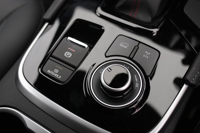 2026 Isuzu MU-X X-TERRAIN