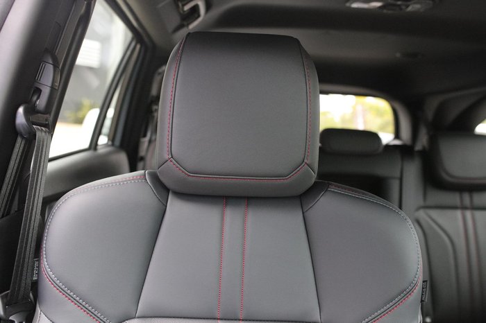 2026 Isuzu MU-X X-TERRAIN