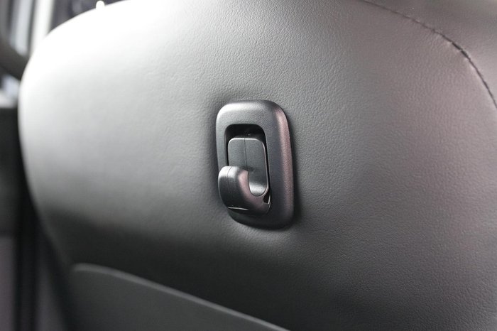 2026 Isuzu MU-X X-TERRAIN