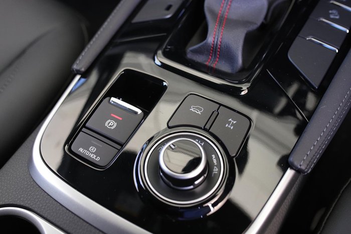 2026 Isuzu MU-X X-TERRAIN