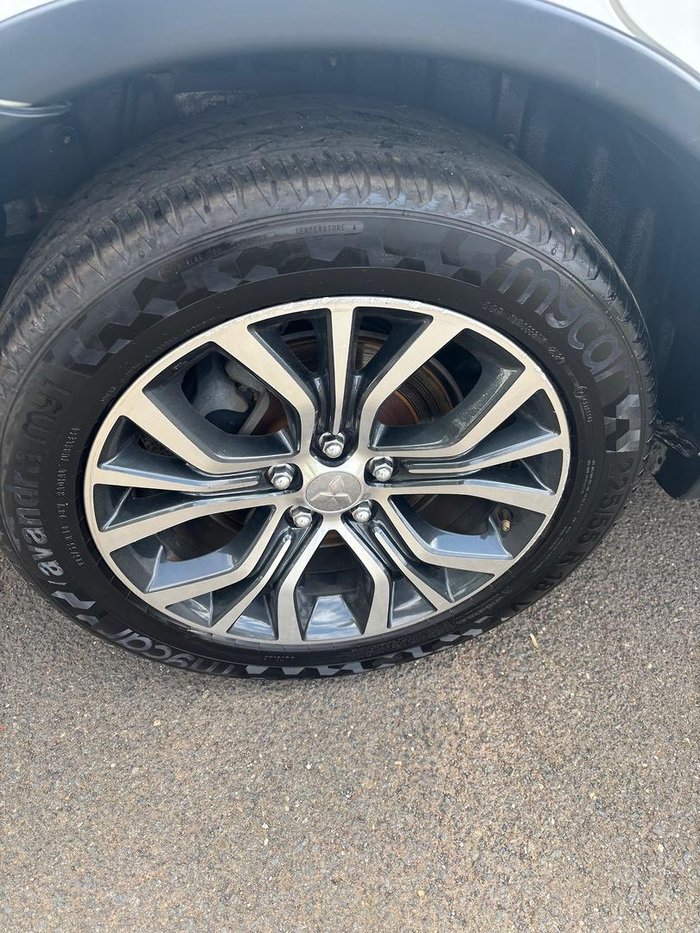 2015 Mitsubishi Outlander LS