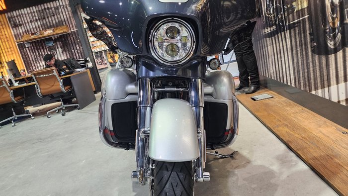 2019 HARLEY-DAVIDSON FLHXSE CVO STREET GLIDE