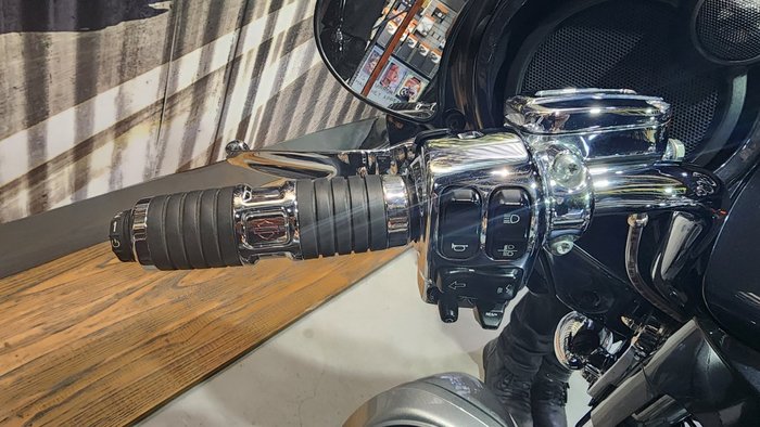 2019 HARLEY-DAVIDSON FLHXSE CVO STREET GLIDE