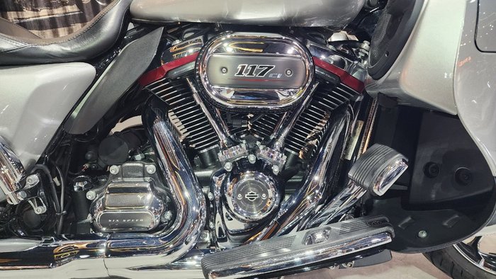 2019 HARLEY-DAVIDSON FLHXSE CVO STREET GLIDE