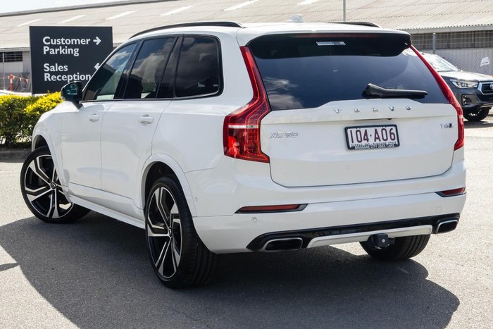 2020 Volvo XC90 T6 R-Design