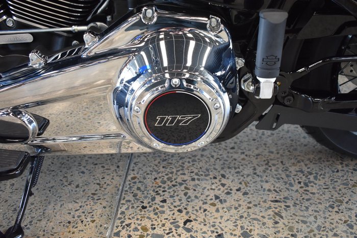 2026 HARLEY-DAVIDSON FLHC HERITAGE CLASSIC (117)