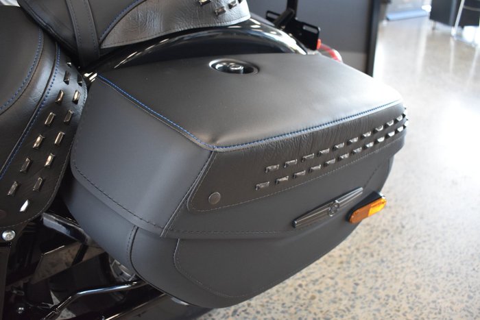 2026 HARLEY-DAVIDSON FLHC HERITAGE CLASSIC (117)
