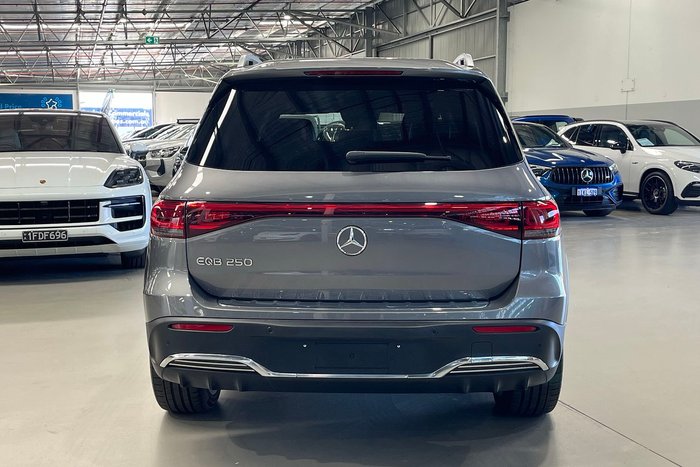 2022 Mercedes-Benz EQB EQB250