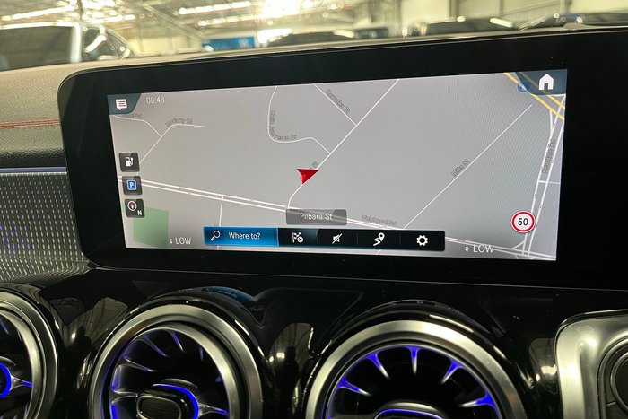 2022 Mercedes-Benz EQB EQB250