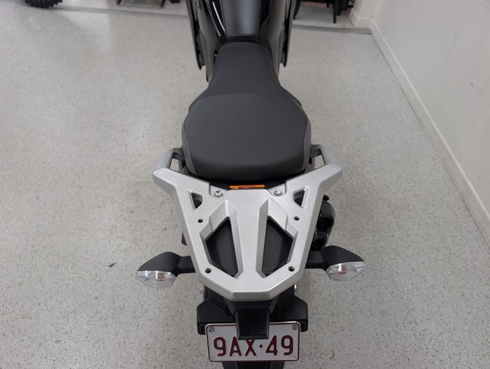 2025 Suzuki V-STROM 250SX (DS250RL) Black