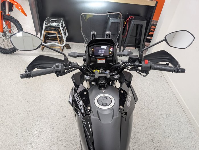 2025 Suzuki V-STROM 250SX (DS250RL) Black